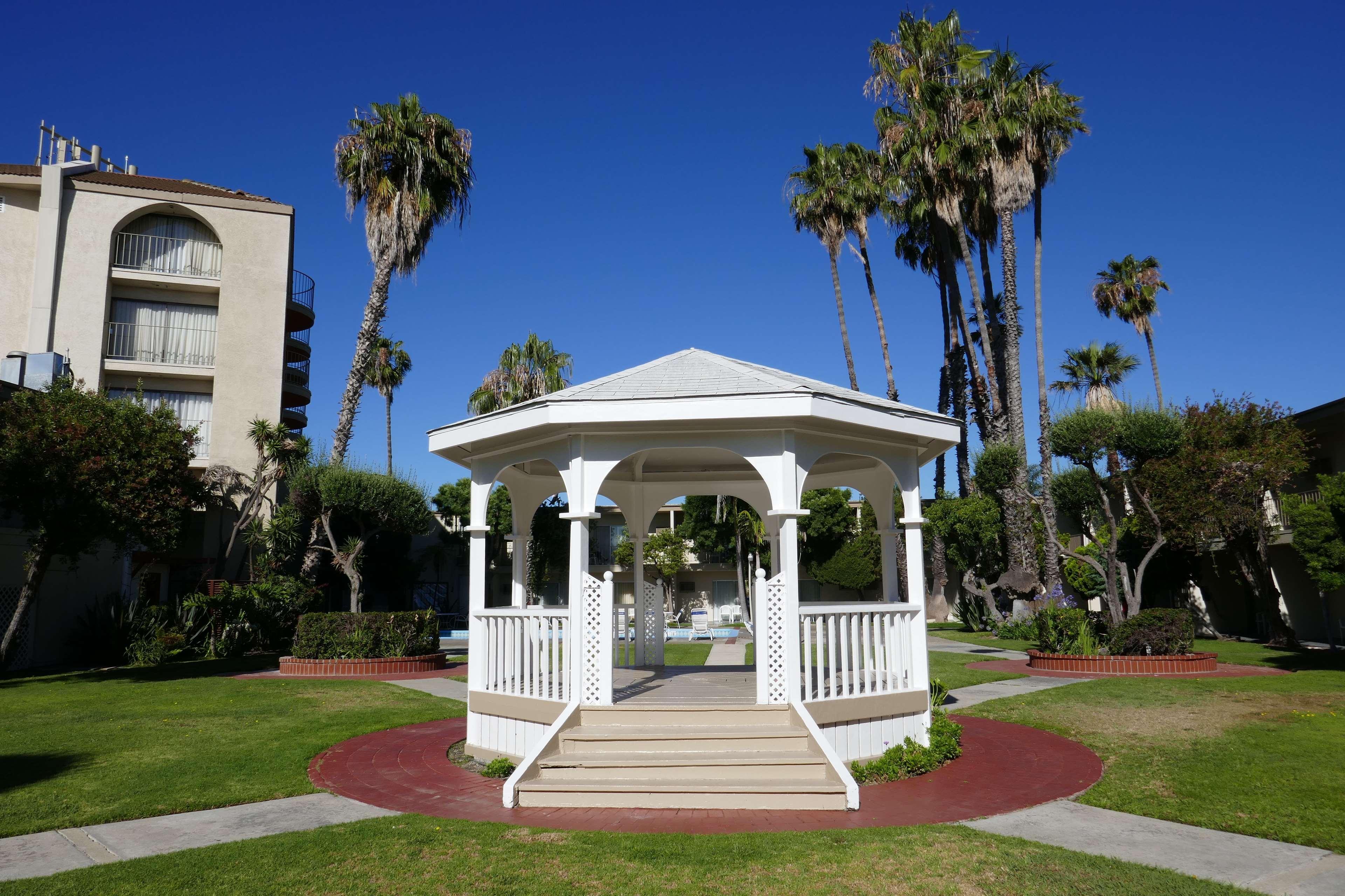 Best Western Golden Sails Hotel Long Beach Bagian luar foto