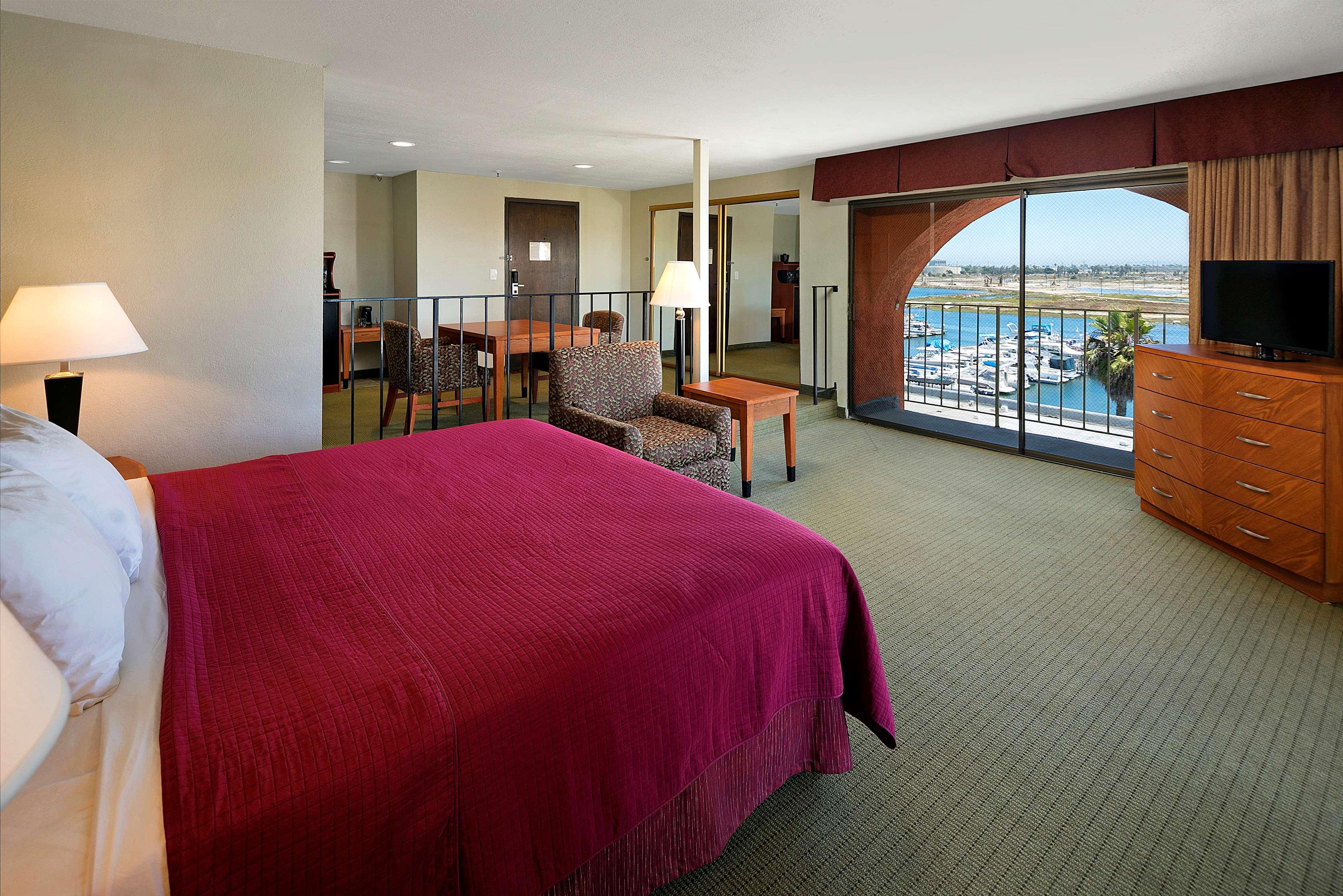 Best Western Golden Sails Hotel Long Beach Bagian luar foto