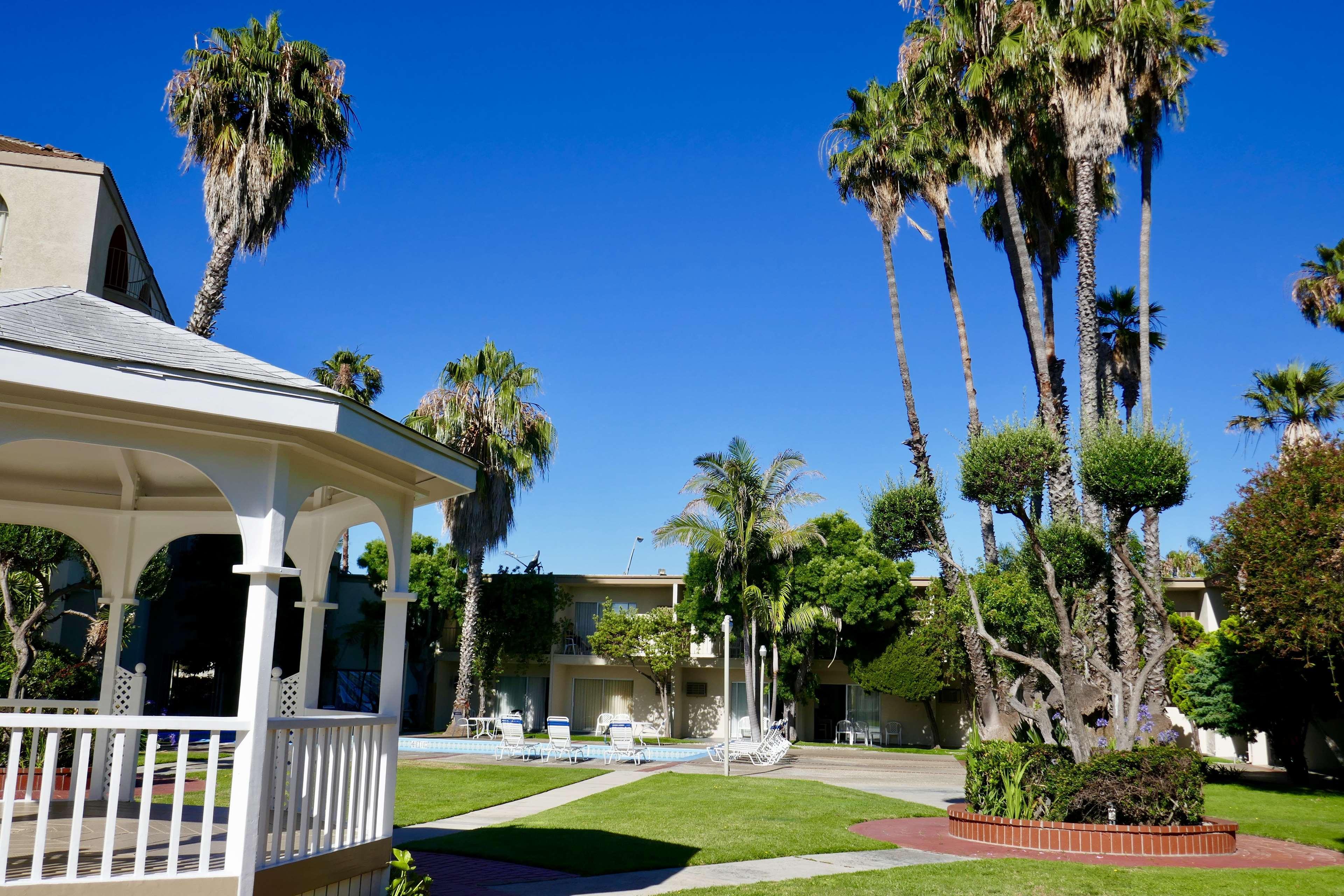 Best Western Golden Sails Hotel Long Beach Bagian luar foto